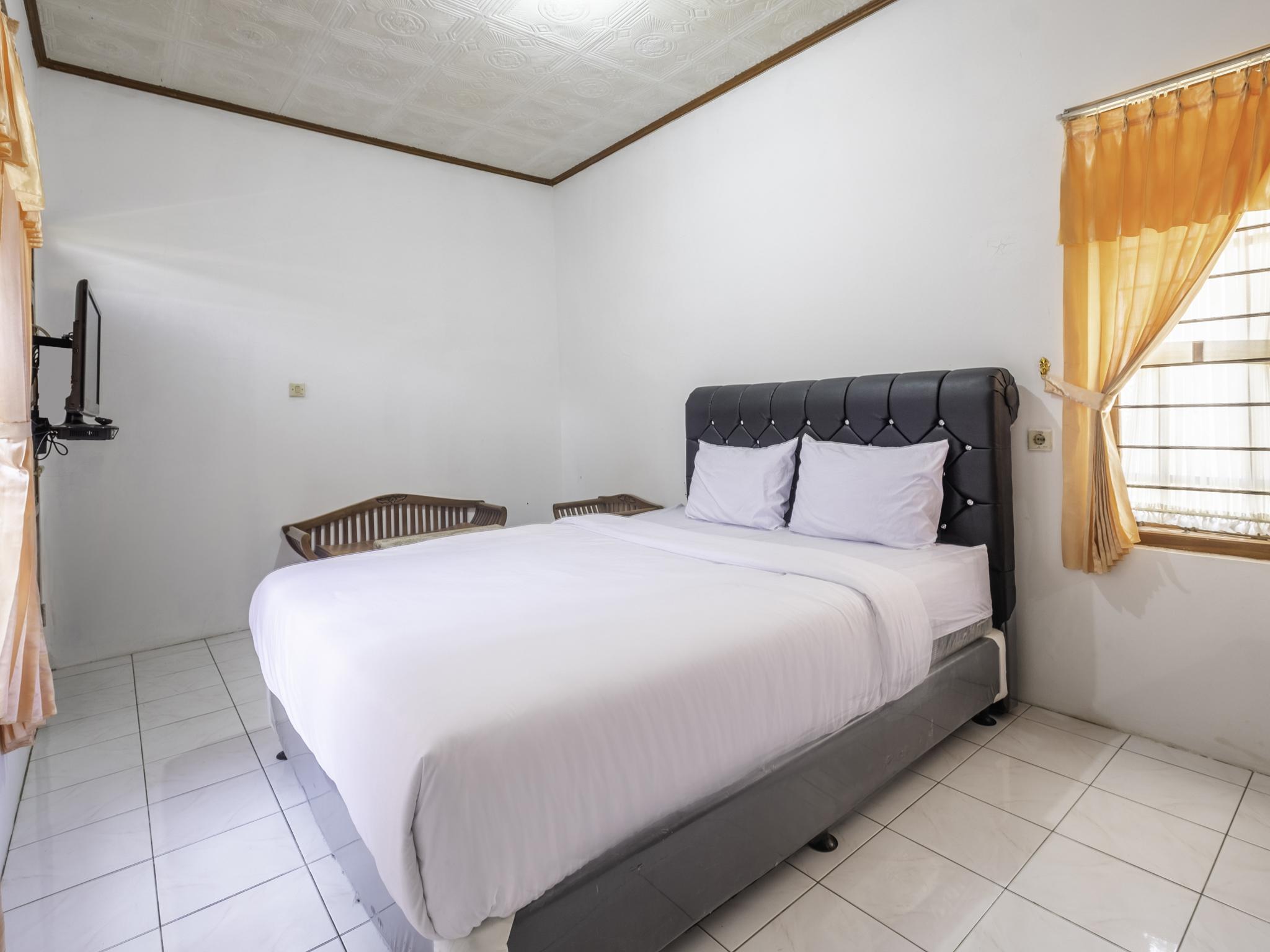 Capital O 1541 Puri Cikole Asri Hotell Lembang Eksteriør bilde