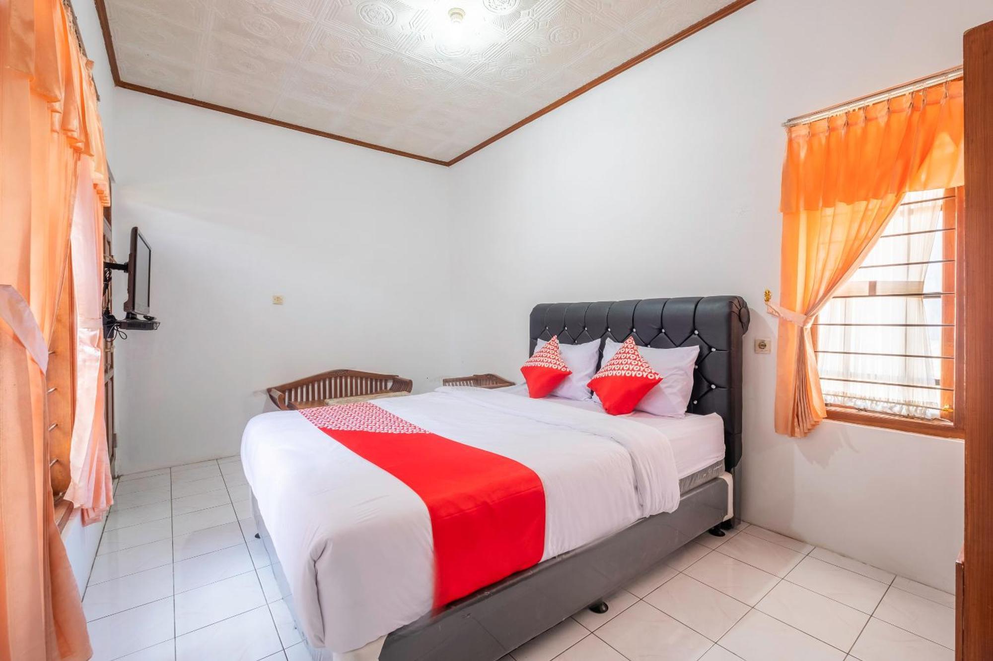 Capital O 1541 Puri Cikole Asri Hotell Lembang Eksteriør bilde