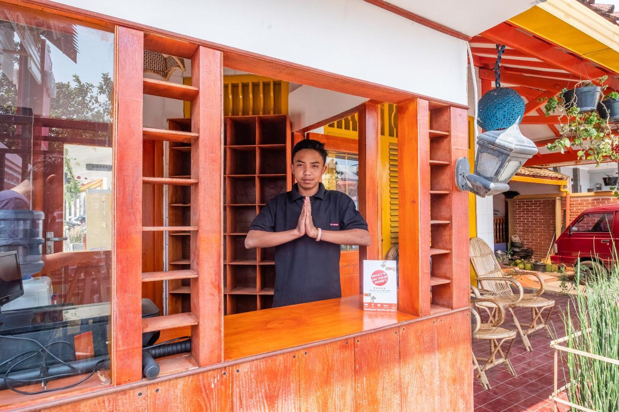 Capital O 1541 Puri Cikole Asri Hotell Lembang Eksteriør bilde