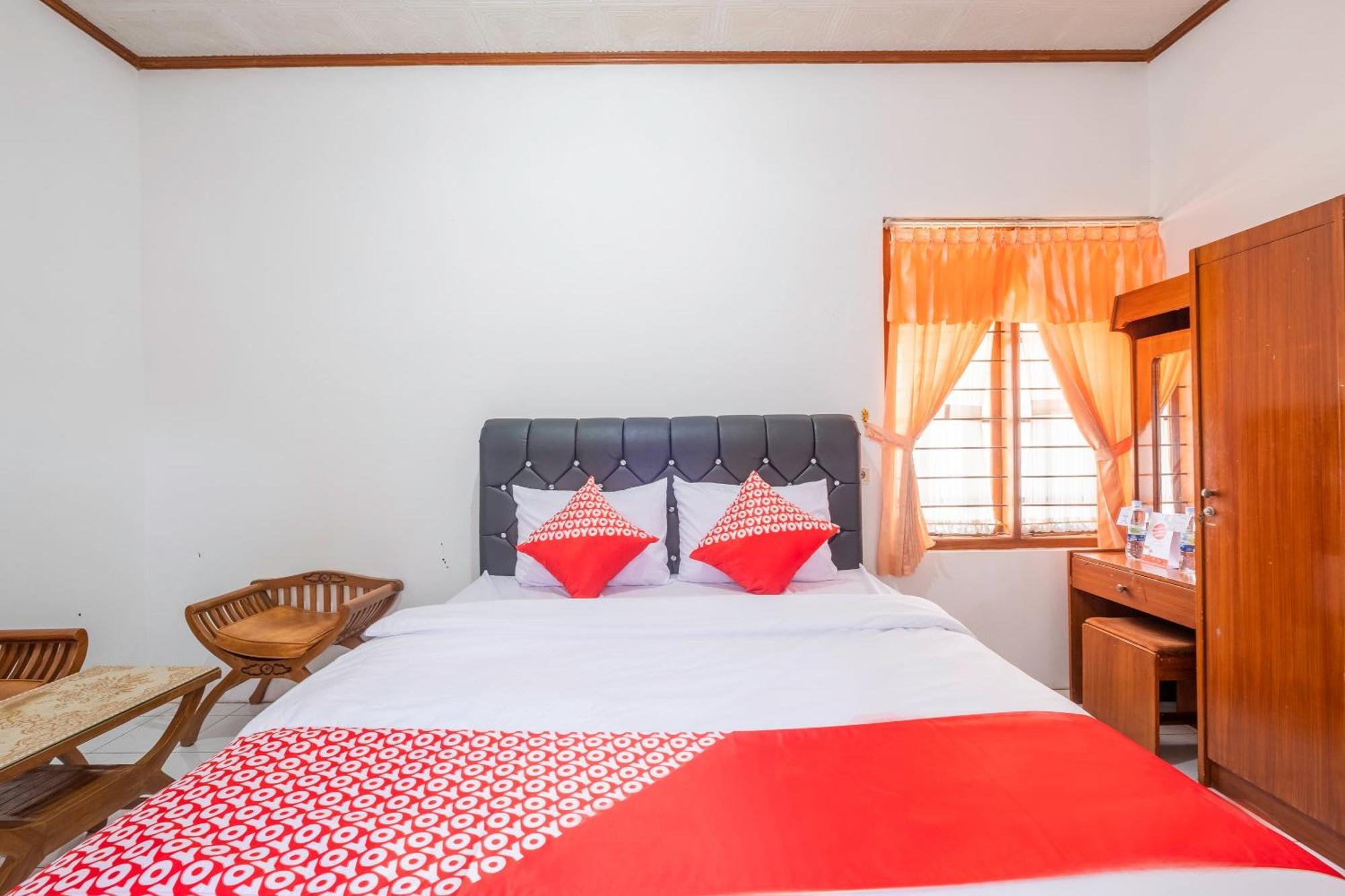 Capital O 1541 Puri Cikole Asri Hotell Lembang Eksteriør bilde